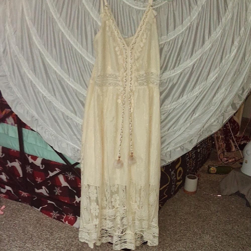 Elegant Cream Lace Maxi Dress